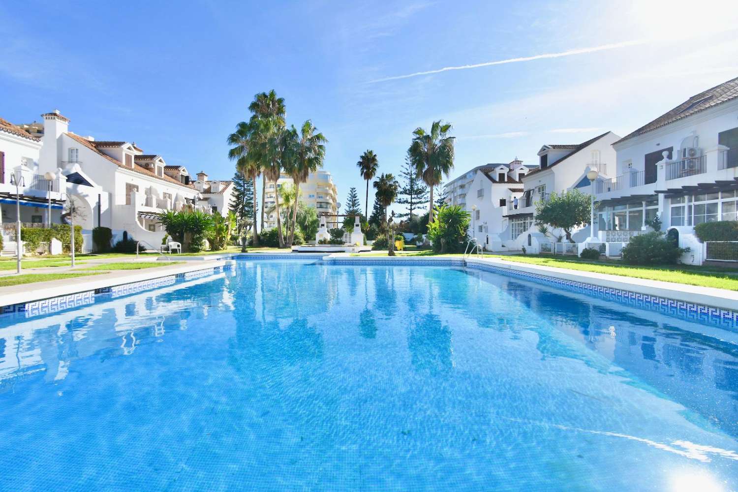 Exclusivo piso en venta en Urbanización Pueblo Castillo, Fuengirola