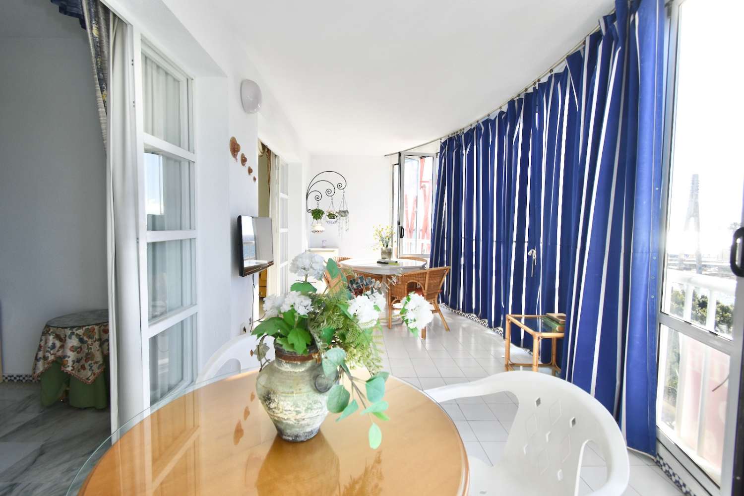 Exclusivo piso en venta en Urbanización Pueblo Castillo, Fuengirola