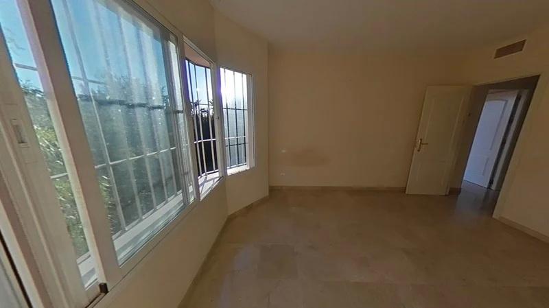 جوهرة في لوس نارانجوس, رفاهية هادئة في ماربيا