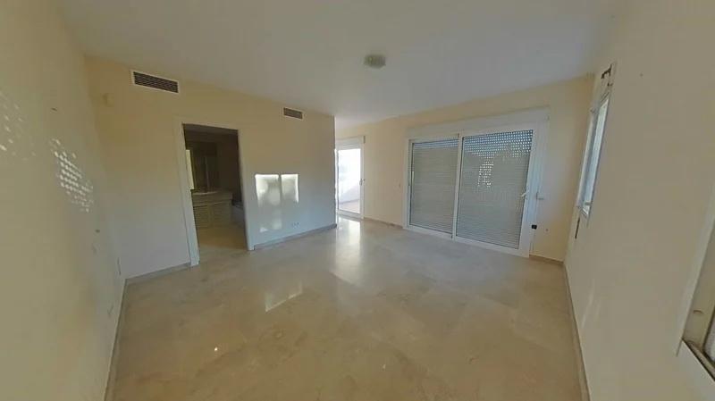 جوهرة في لوس نارانجوس, رفاهية هادئة في ماربيا