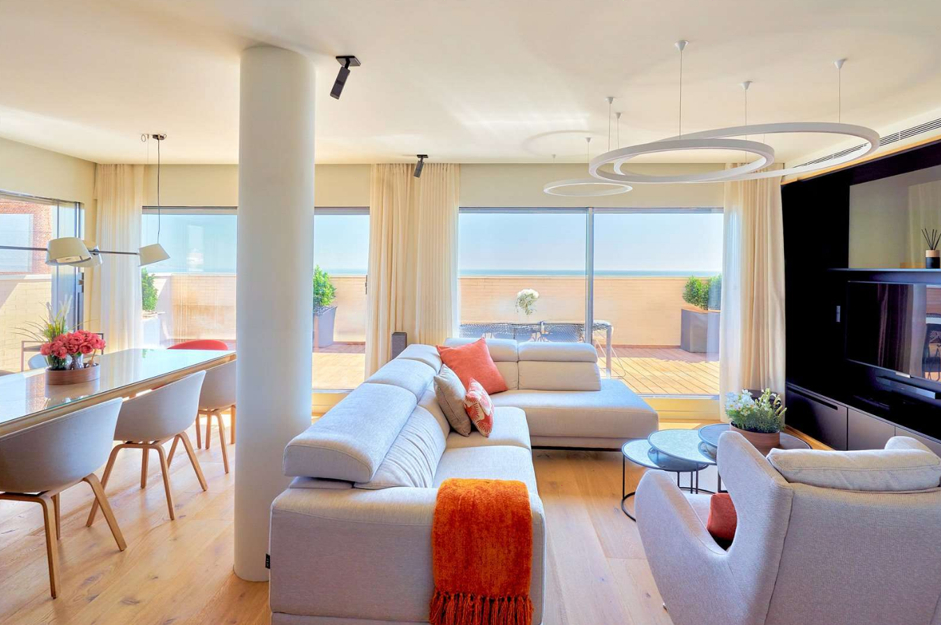 Luksusowy penthouse przy plaży