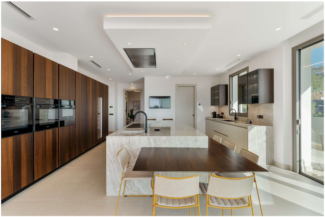 Exclusiva villa moderna con vistas panorámicas en Benahavís