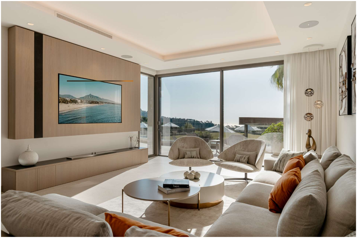 Exclusiva villa moderna con vistas panorámicas en Benahavís