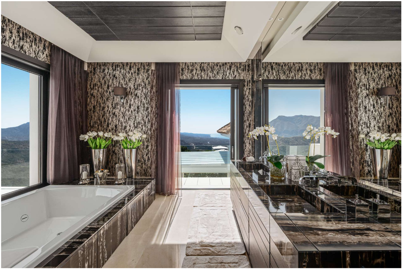 Mansión andaluza contemporánea con vistas espectaculares en Benahavís