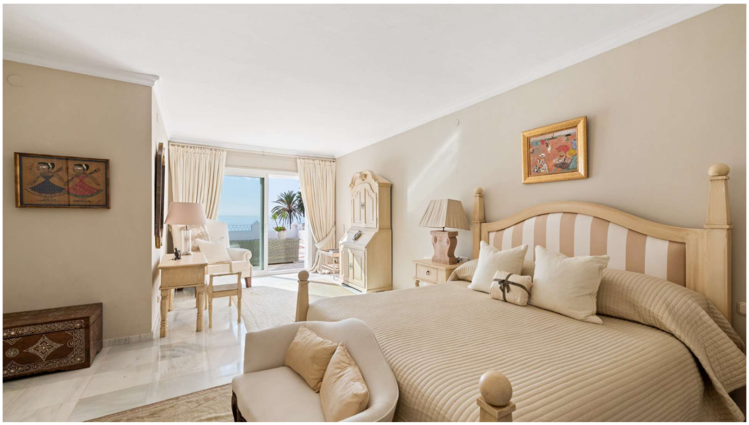 Villa histórica en primera línea de playa, Los Monteros, Marbella