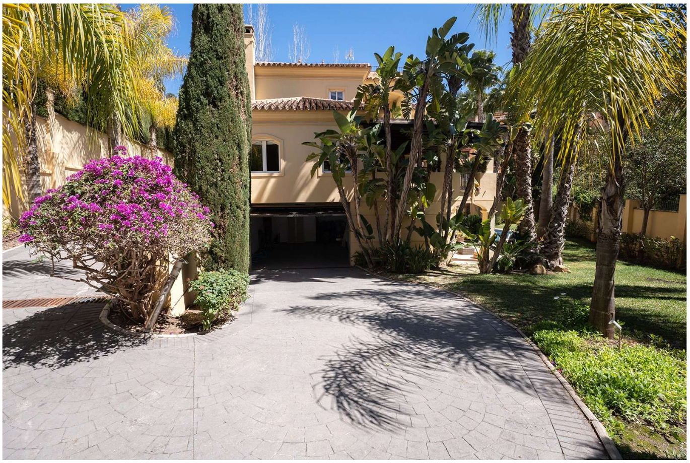 Villa de lujo en Pinares de San Antón, Málaga