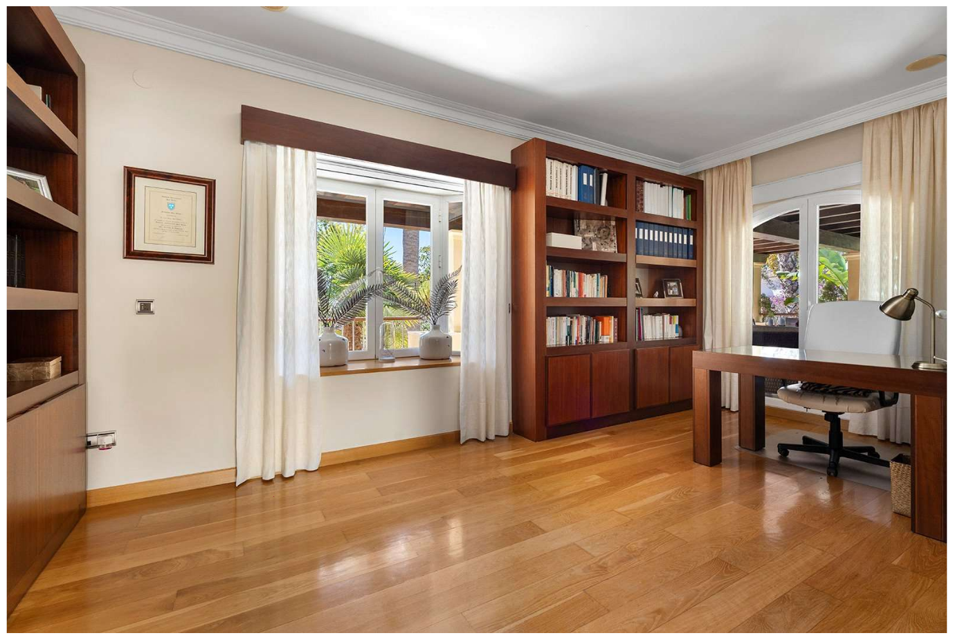 Villa de lujo en Pinares de San Antón, Málaga