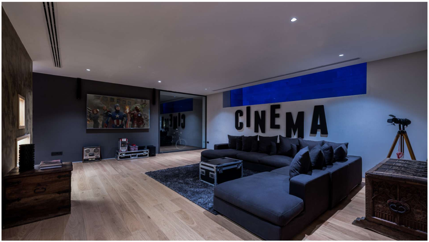 ESPECTACULAR VILLA CONTEMPORÁNEA EN MARBELLA GOLDEN MILE