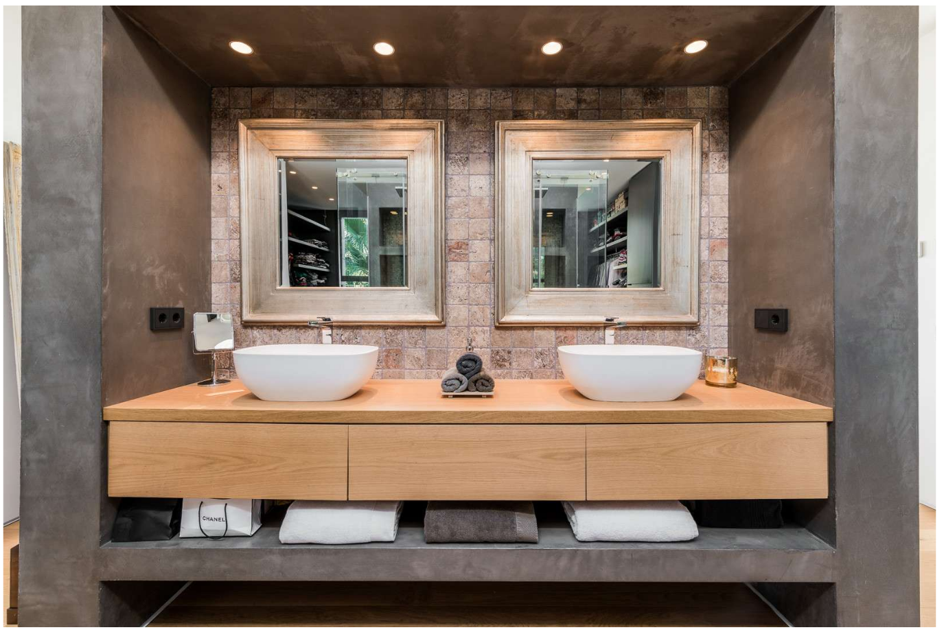 ESPECTACULAR VILLA CONTEMPORÁNEA EN MARBELLA GOLDEN MILE