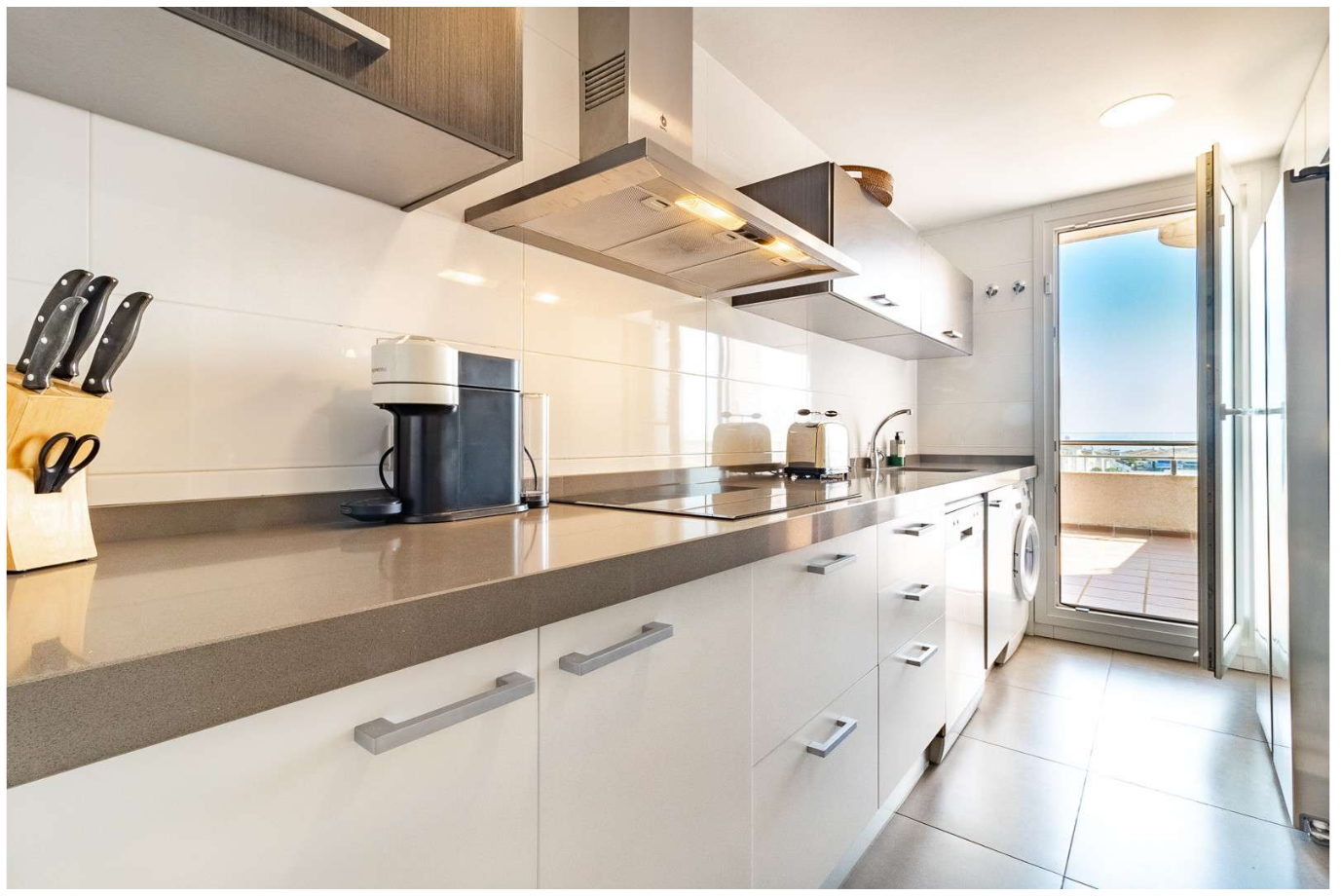 EXCLUSIVO ÁTICO DE LUJO EN MARINA BANÚS – PUERTO BANÚS