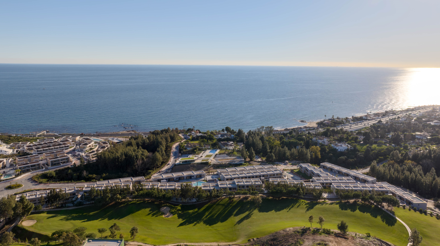 Viviendas Adosadas Modernas: Funcionales, Innovadoras y en Armonía con la Naturaleza en Mijas, Málaga