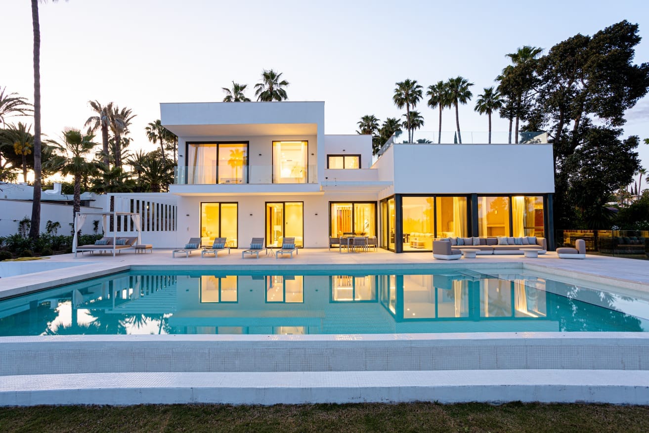 Exclusiva villa en El Paraíso Medio, Benahavis