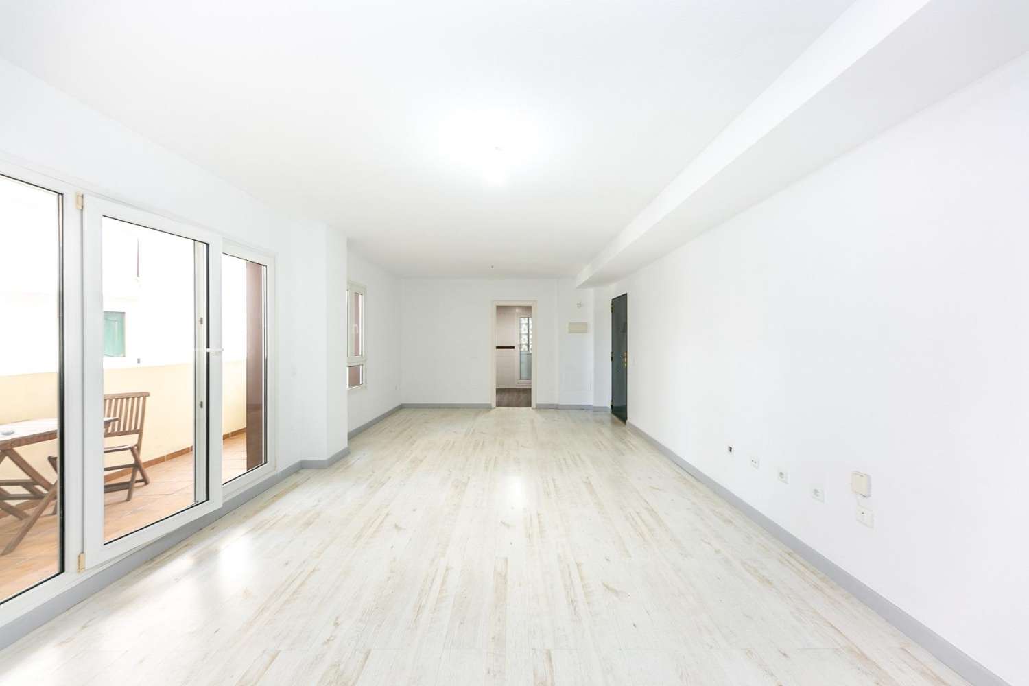 Ruim appartement met drie slaapkamers in Torrequebrada, Benalmadena