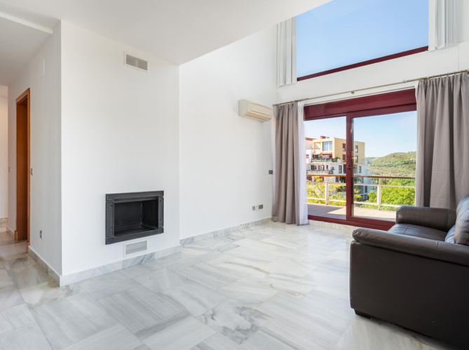 Luz, elegancia y estilo de vida mediterráneo en un entorno privilegiado, Benahavis