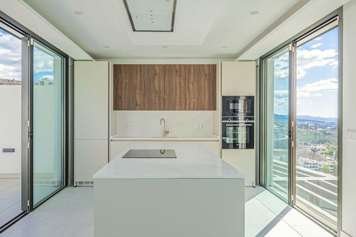 Vanguardia y Elegancia en Benahavís: Un Proyecto Conceptual Único