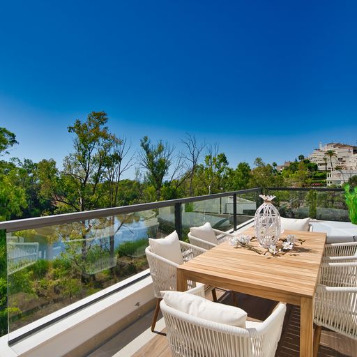Penthouse na sprzedaż w Nueva Andalucía (Marbella)