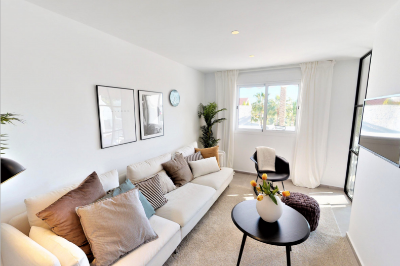 Precioso Apartamento Renovado de 3 Dormitorios en Nueva Andalucía