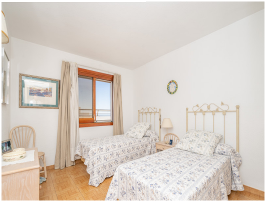 Lyxig takvåning vid stranden i hjärtat av Estepona