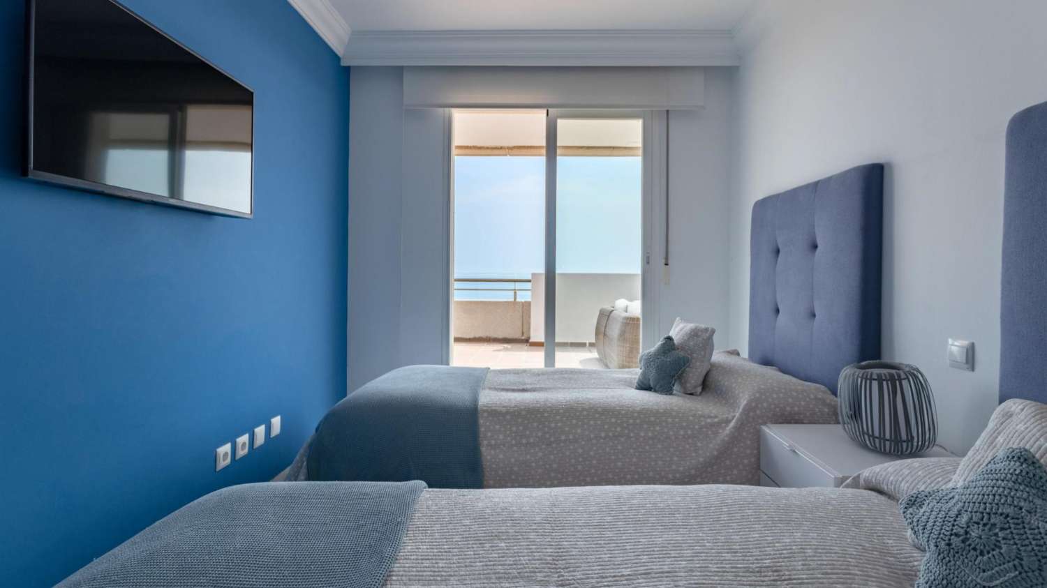 Penthouse d’exception à Puerto Banús – Luxe panoramique en bord de mer