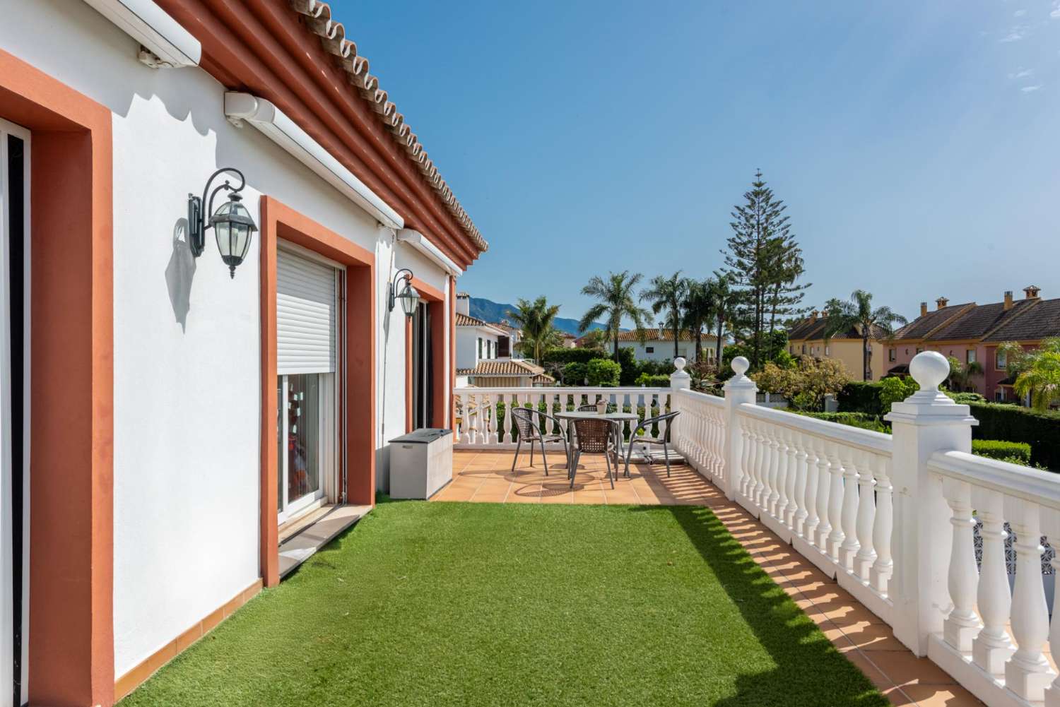 Exceptionnelle villa de style andalou dans le centre de San Pedro