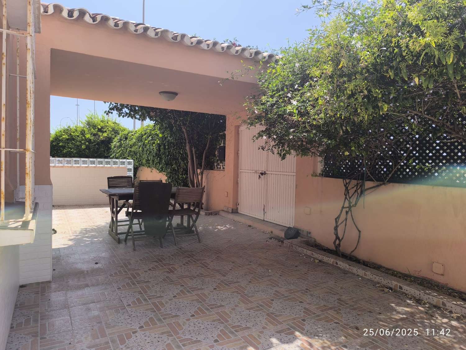 En venta espectacular chalet independiente en Chilches Costa