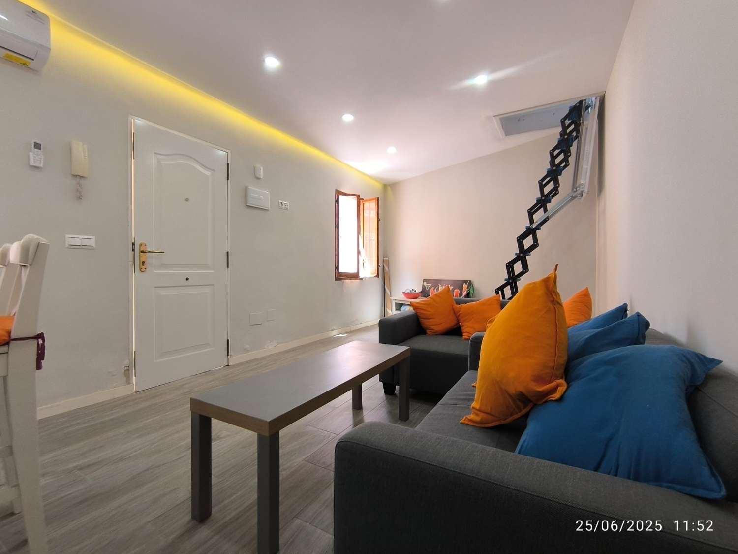 En venta espectacular chalet independiente en Chilches Costa