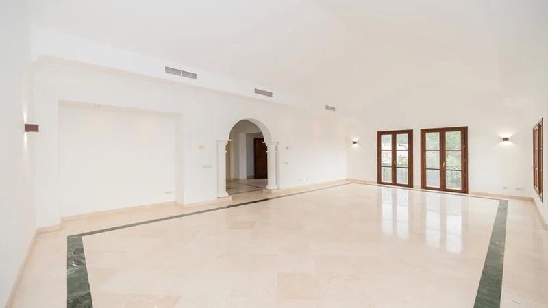 Stunning Classic Villa in the Heart of the Golf Valley – Nueva Andalucía, Marbella