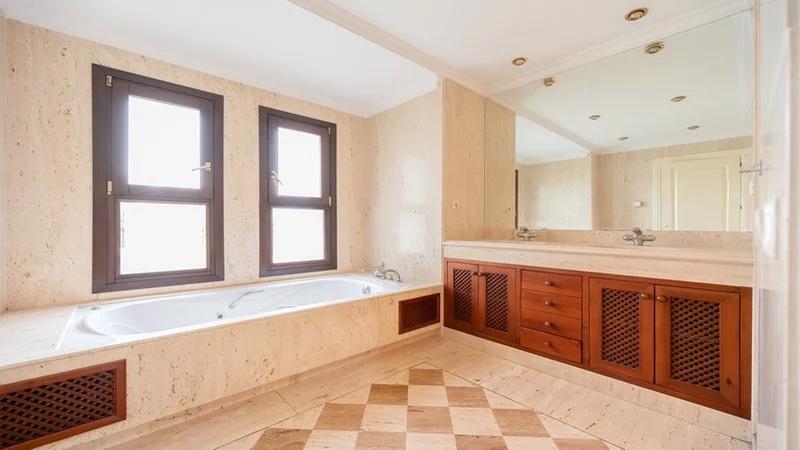 Stunning Classic Villa in the Heart of the Golf Valley – Nueva Andalucía, Marbella