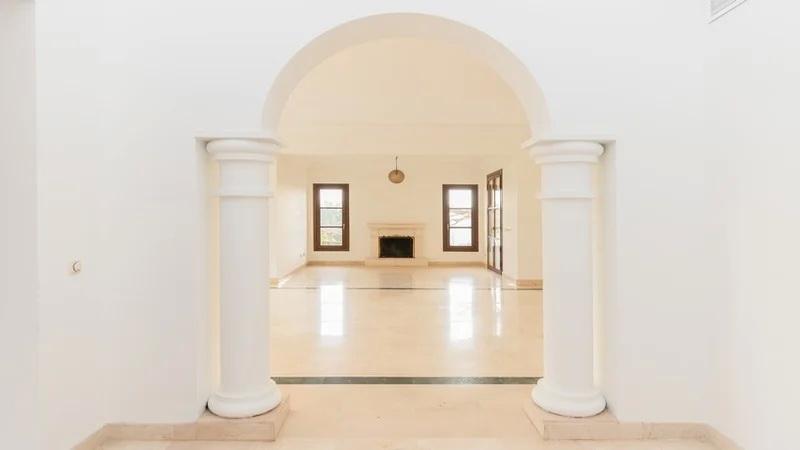 Stunning Classic Villa in the Heart of the Golf Valley – Nueva Andalucía, Marbella