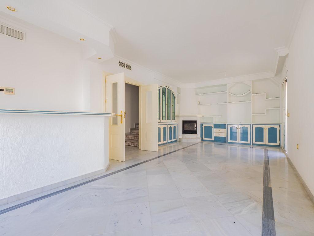 Spacious and bright duplex for sale in Mijas, Malaga
