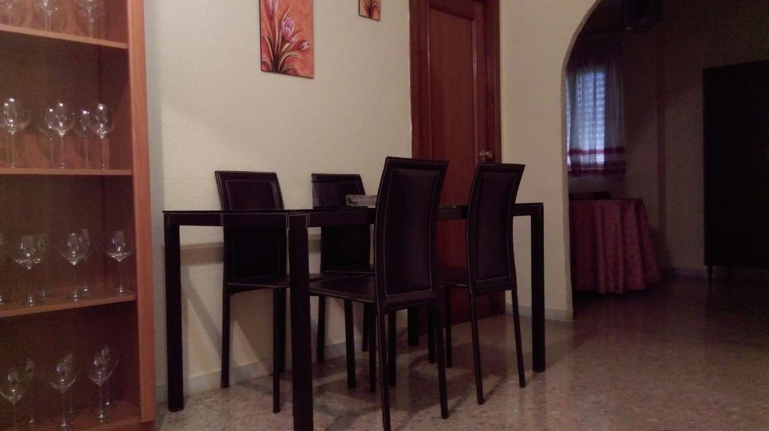 Tercer piso sin ascensor en venta en Antequera
