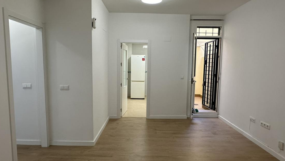 Piso en venta en zona San Alberto, Málaga