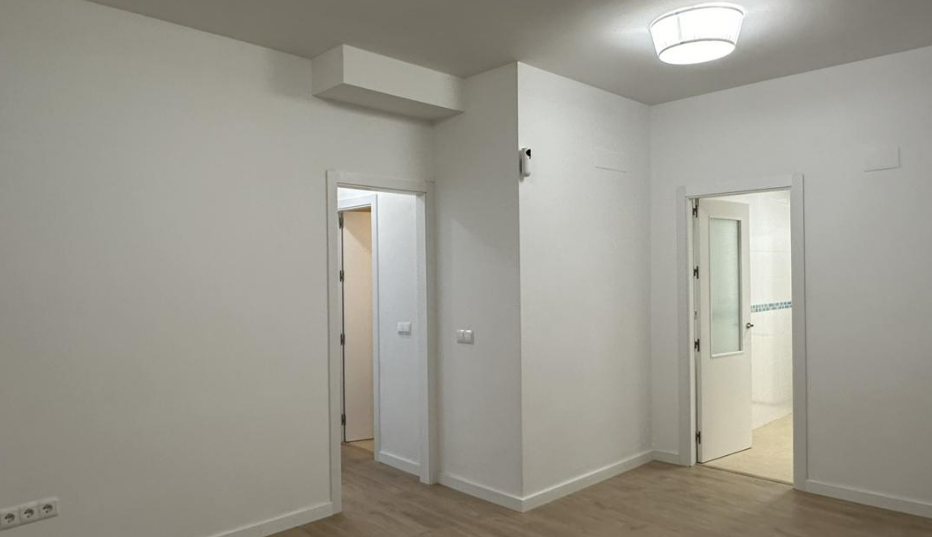 Piso en venta en zona San Alberto, Málaga