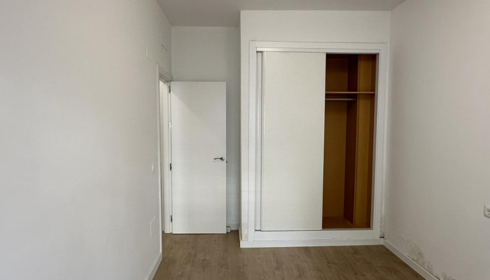 Piso en venta en zona San Alberto, Málaga
