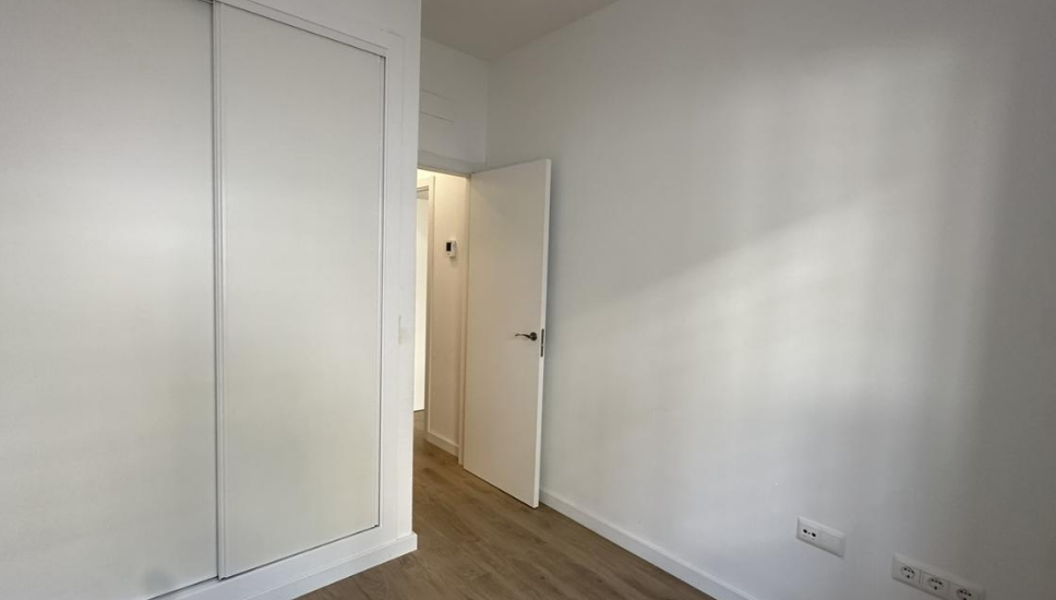 Piso en venta en zona San Alberto, Málaga