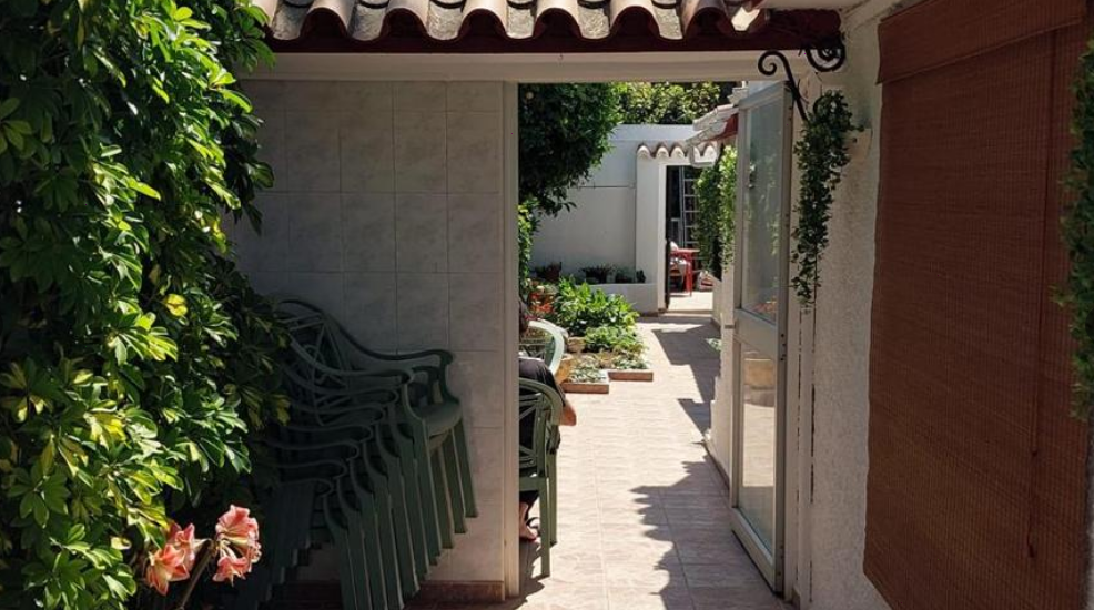 Discover this fantastic beachside villa in Costabella, Marbella