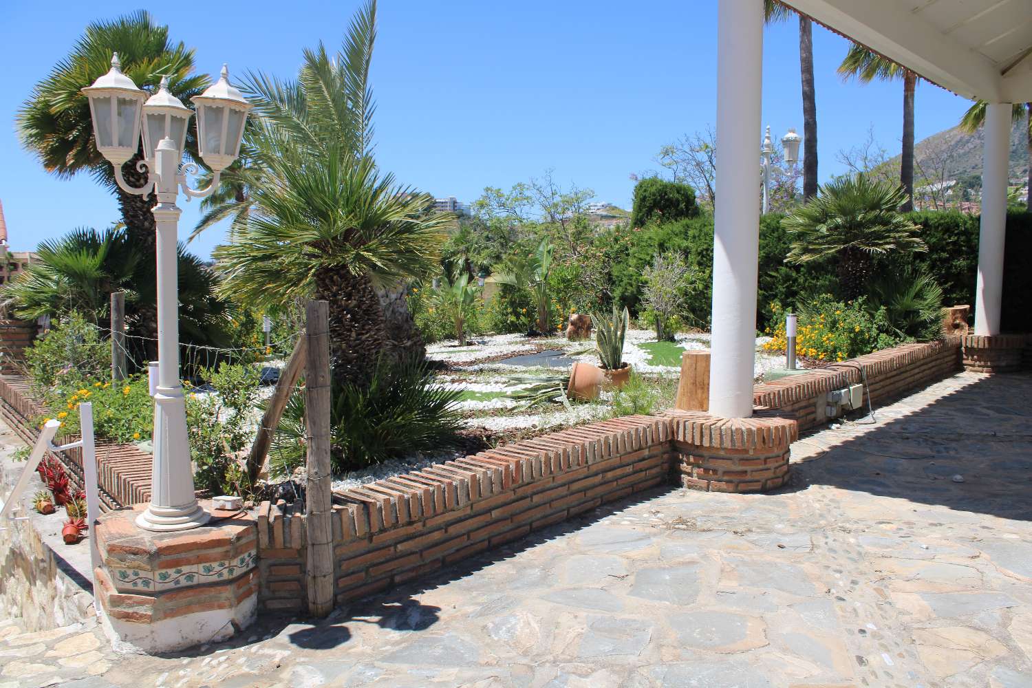 Exclusive Equestrian Club with Tennis Courts and Event Rooms: Elegance, Sport and Celebrations in One Place
