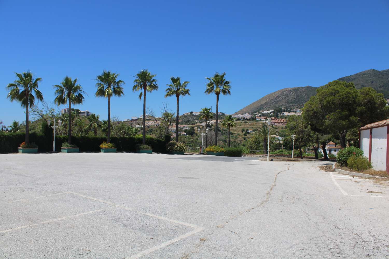 Exclusive Equestrian Club with Tennis Courts and Event Rooms: Elegance, Sport and Celebrations in One Place