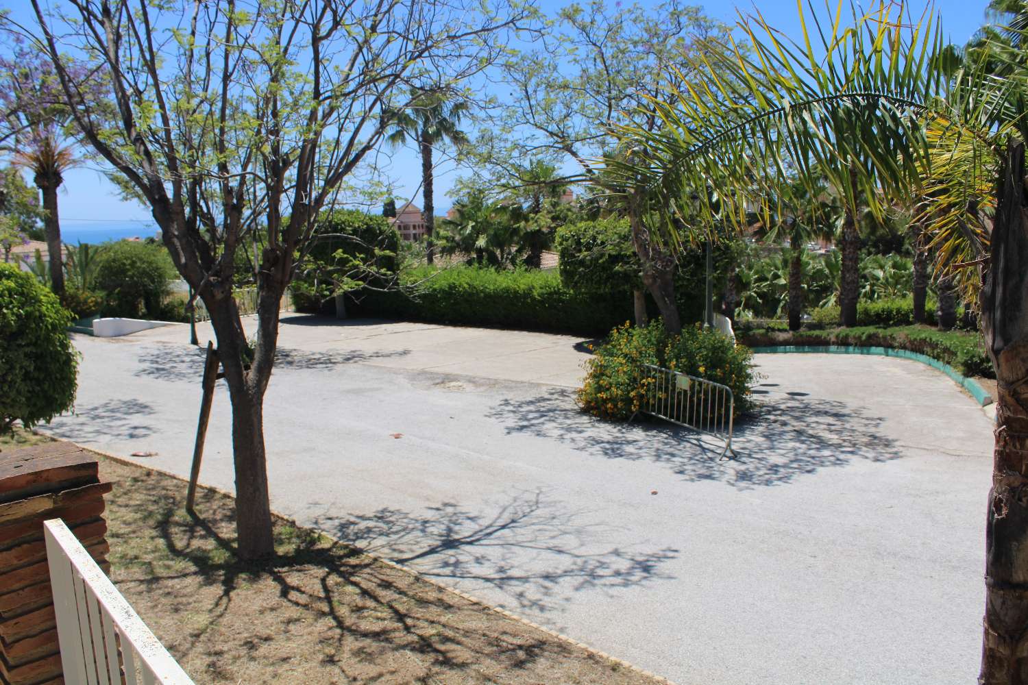 Exclusive Equestrian Club with Tennis Courts and Event Rooms: Elegance, Sport and Celebrations in One Place