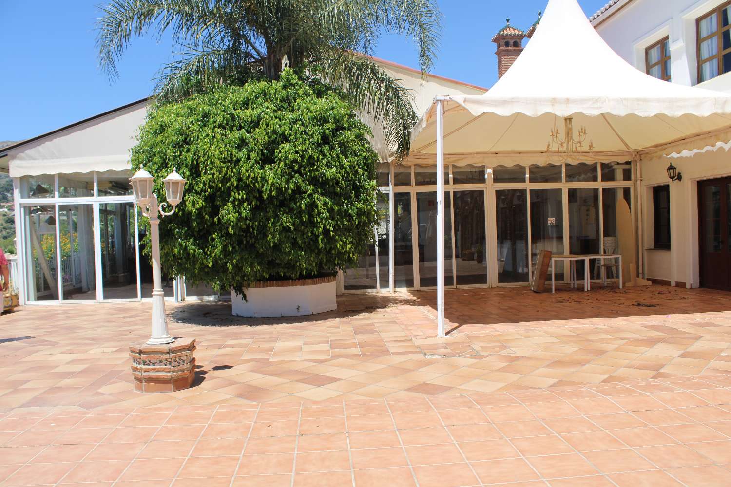 Exclusive Equestrian Club with Tennis Courts and Event Rooms: Elegance, Sport and Celebrations in One Place