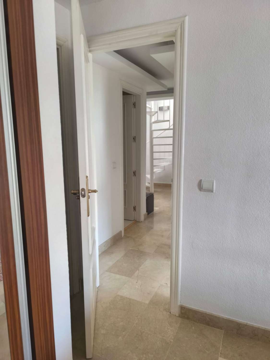 Alquiler de ático dúplex en Benalmádena (larga temporada)