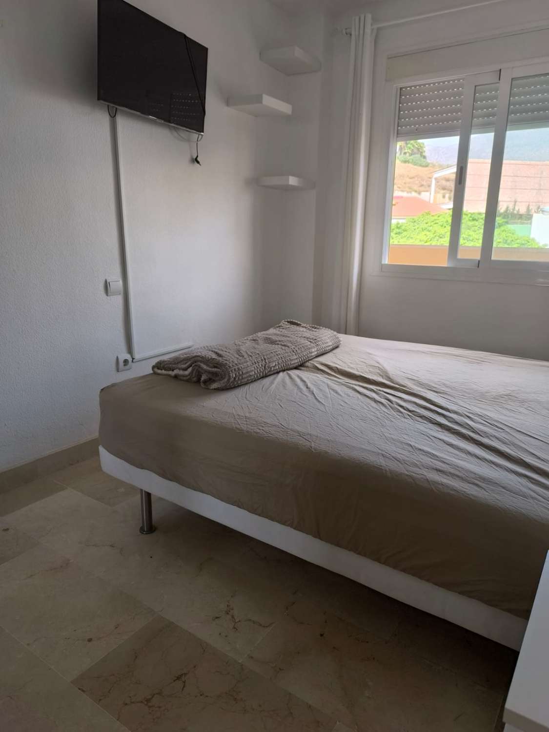 Alquiler de ático dúplex en Benalmádena (larga temporada)