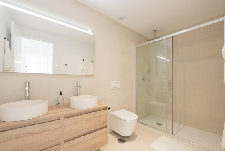 Apartamento a Estrenar Amueblado de 2 Dormitorios en Fuengirola, Costa del Sol