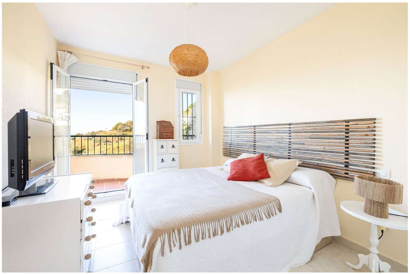 Eksklusiivinen asunto terassilla ja upeilla merinäkymillä Riviera del Solissa, Mijas Costassa