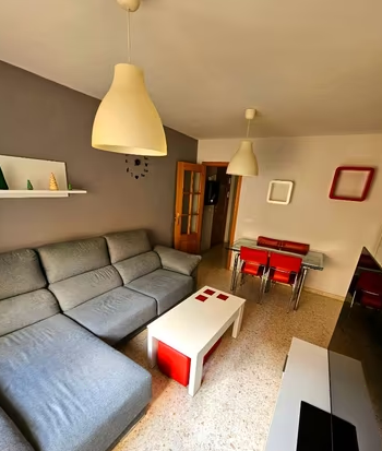 Vivienda en alquiler de larga temporada de 2 dormitorios con gran terraza privada, Málaga