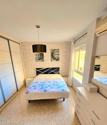 Vivienda en alquiler de larga temporada de 2 dormitorios con gran terraza privada, Málaga