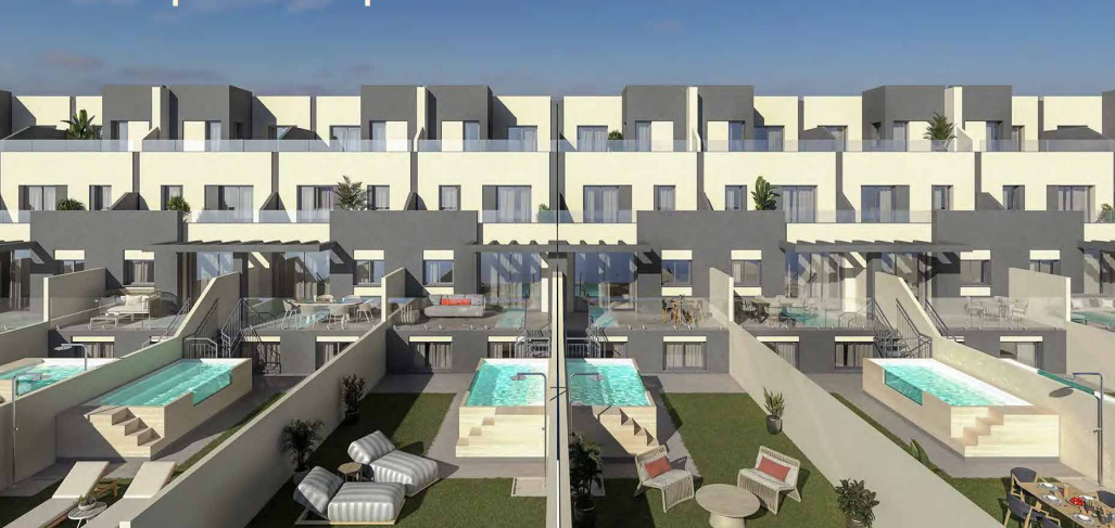 Promoción Exclusiva de 12 Viviendas Adosadas en Torrox Costa – A Pocos Metros de la Playa