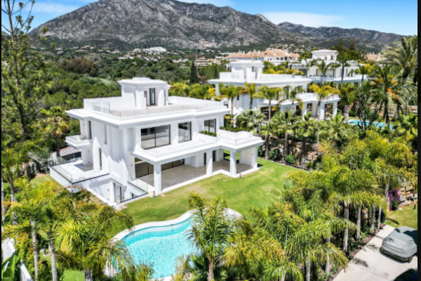 Exclusivas villas independientes ubicadas en una de las ...