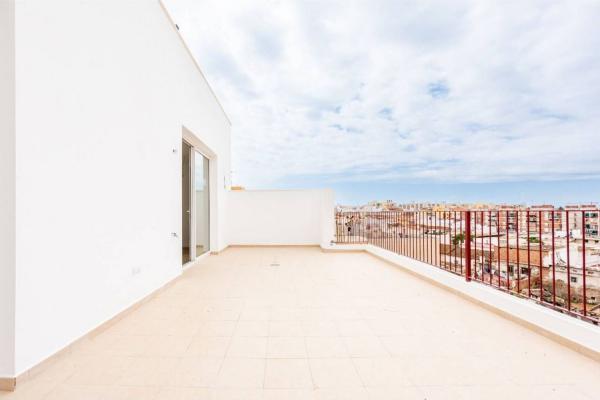 Exclusivo ático a estrenar en el centro de Torre del Mar