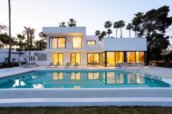 Exclusiva villa en El Paraíso Medio, Benahavis